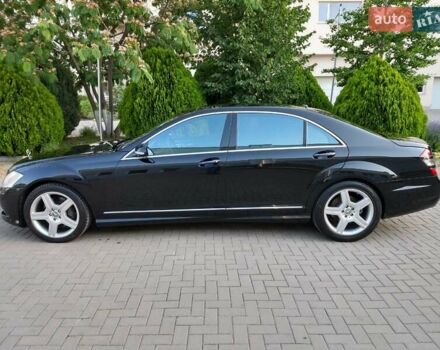 Чорний Мерседес С Клас, об'ємом двигуна 5.5 л та пробігом 180 тис. км за 13000 $, фото 6 на Automoto.ua