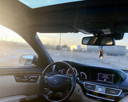 Черный Мерседес С Класс, объемом двигателя 5.51 л и пробегом 215 тыс. км за 12499 $, фото 52 на Automoto.ua