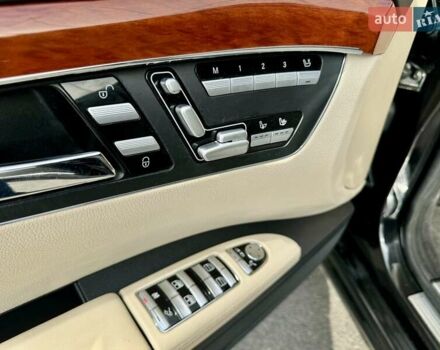 Чорний Мерседес С Клас, об'ємом двигуна 5.46 л та пробігом 241 тис. км за 9999 $, фото 33 на Automoto.ua