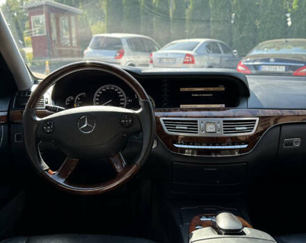 Мерседес С Класс 2006 в Тернополе на Automoto.ua Черный Мерседес С Класс, объемом двигателя 5.5 л и пробегом 346 тыс. км за 10900 $, фото 23 на Automoto.ua