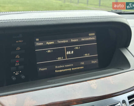 Черный Мерседес С Класс, объемом двигателя 5.46 л и пробегом 297 тыс. км за 9700 $, фото 12 на Automoto.ua