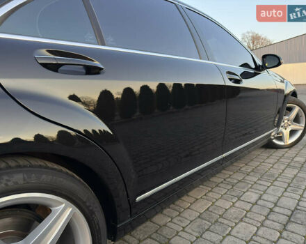 Чорний Мерседес С Клас, об'ємом двигуна 5.46 л та пробігом 224 тис. км за 11200 $, фото 87 на Automoto.ua