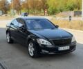 Черный Мерседес С Класс, объемом двигателя 5.51 л и пробегом 307 тыс. км за 10500 $, фото 1 на Automoto.ua