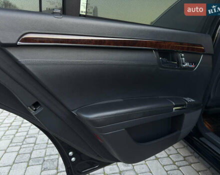 Чорний Мерседес С Клас, об'ємом двигуна 5.46 л та пробігом 224 тис. км за 11200 $, фото 37 на Automoto.ua