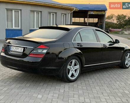 Черный Мерседес С Класс, объемом двигателя 3.5 л и пробегом 390 тыс. км за 11500 $, фото 1 на Automoto.ua