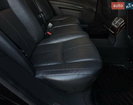 Чорний Мерседес С Клас, об'ємом двигуна 5.46 л та пробігом 224 тис. км за 11200 $, фото 16 на Automoto.ua