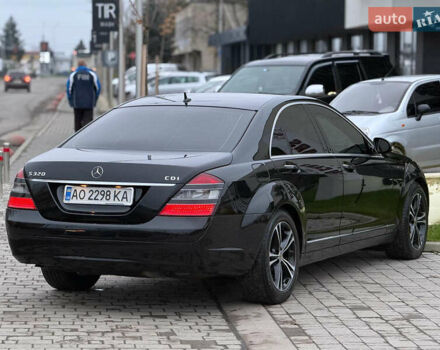 Черный Мерседес С Класс, объемом двигателя 2.99 л и пробегом 390 тыс. км за 9900 $, фото 3 на Automoto.ua