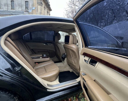 Черный Мерседес С Класс, объемом двигателя 5.46 л и пробегом 241 тыс. км за 5999 $, фото 20 на Automoto.ua