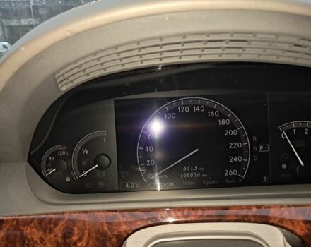 Чорний Мерседес С Клас, об'ємом двигуна 5.5 л та пробігом 168 тис. км за 15000 $, фото 4 на Automoto.ua