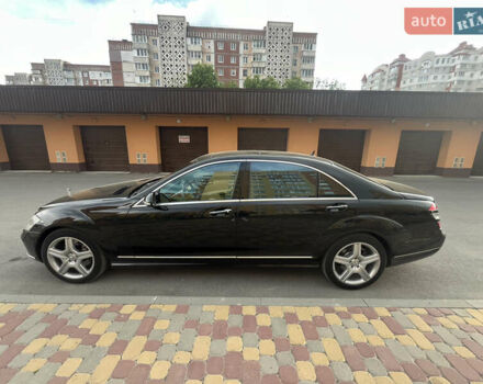 Черный Мерседес С Класс, объемом двигателя 5.46 л и пробегом 24 тыс. км за 14000 $, фото 5 на Automoto.ua