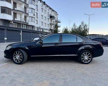 Чорний Мерседес С Клас, об'ємом двигуна 5.5 л та пробігом 375 тис. км за 10200 $, фото 4 на Automoto.ua