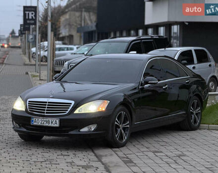 Черный Мерседес С Класс, объемом двигателя 2.99 л и пробегом 390 тыс. км за 9900 $, фото 1 на Automoto.ua