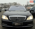 Чорний Мерседес С Клас, об'ємом двигуна 5.51 л та пробігом 193 тис. км за 12700 $, фото 25 на Automoto.ua