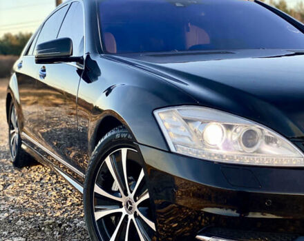 Черный Мерседес С Класс, объемом двигателя 5.51 л и пробегом 215 тыс. км за 12499 $, фото 18 на Automoto.ua