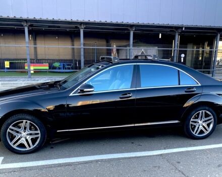 Черный Мерседес С Класс, объемом двигателя 4.7 л и пробегом 298 тыс. км за 11000 $, фото 7 на Automoto.ua