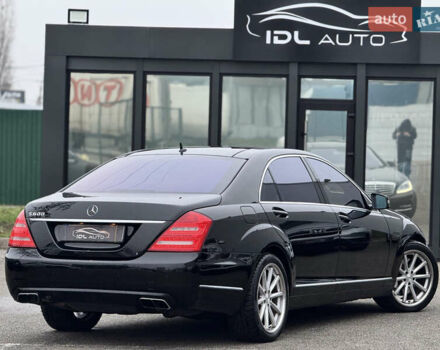 Чорний Мерседес С Клас, об'ємом двигуна 5.51 л та пробігом 193 тис. км за 12700 $, фото 13 на Automoto.ua