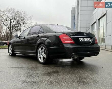 Черный Мерседес С Класс, объемом двигателя 5.4 л и пробегом 425 тыс. км за 11500 $, фото 4 на Automoto.ua