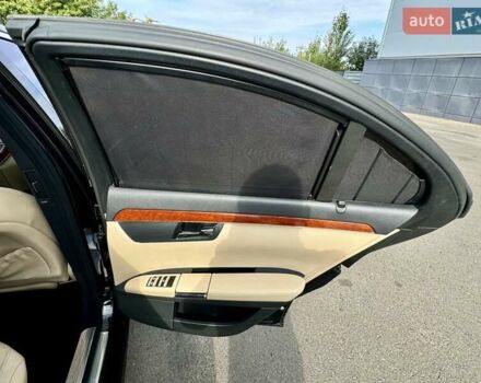 Чорний Мерседес С Клас, об'ємом двигуна 5.46 л та пробігом 241 тис. км за 9999 $, фото 41 на Automoto.ua