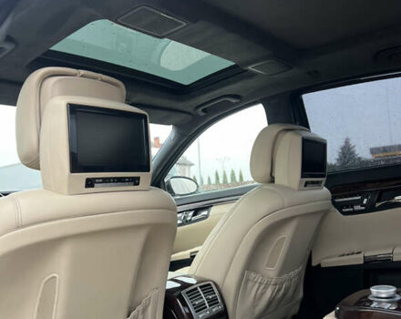 Черный Мерседес С Класс, объемом двигателя 5.5 л и пробегом 248 тыс. км за 13100 $, фото 32 на Automoto.ua