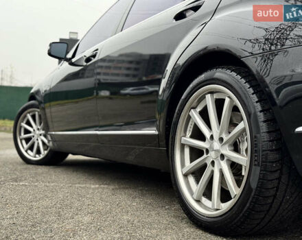 Чорний Мерседес С Клас, об'ємом двигуна 5.51 л та пробігом 193 тис. км за 12700 $, фото 21 на Automoto.ua