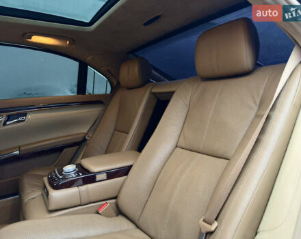 Чорний Мерседес С Клас, об'ємом двигуна 5.51 л та пробігом 193 тис. км за 12700 $, фото 38 на Automoto.ua