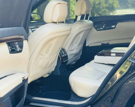 Мерседес С Класс 2006 в Кропивницком (Кировограде) на Automoto.ua Черный Мерседес С Класс, объемом двигателя 5.5 л и пробегом 281 тыс. км за 9999 $, фото 2 на Automoto.ua