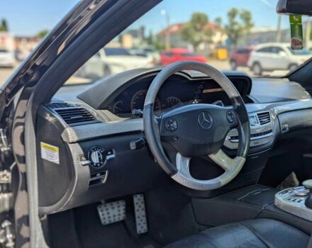 Черный Мерседес С Класс, объемом двигателя 5.5 л и пробегом 217 тыс. км за 10999 $, фото 6 на Automoto.ua