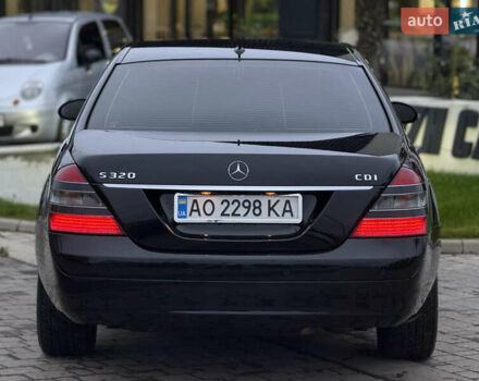 Черный Мерседес С Класс, объемом двигателя 2.99 л и пробегом 390 тыс. км за 9900 $, фото 9 на Automoto.ua
