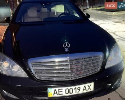 Чорний Мерседес С Клас, об'ємом двигуна 3.5 л та пробігом 600 тис. км за 12000 $, фото 4 на Automoto.ua