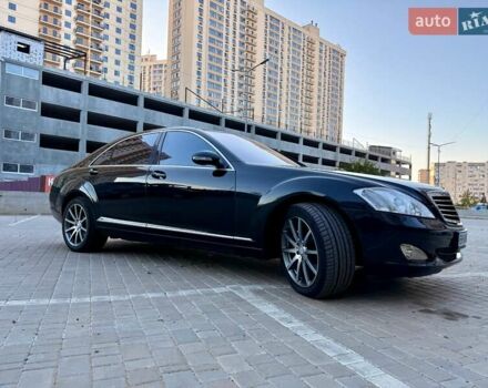 Чорний Мерседес С Клас, об'ємом двигуна 5.5 л та пробігом 375 тис. км за 10200 $, фото 9 на Automoto.ua