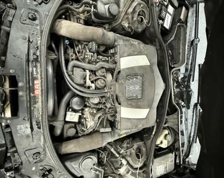 Черный Мерседес С Класс, объемом двигателя 5.4 л и пробегом 425 тыс. км за 11500 $, фото 30 на Automoto.ua