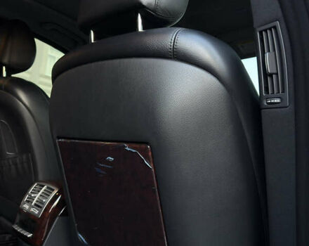 Чорний Мерседес С Клас, об'ємом двигуна 5.46 л та пробігом 224 тис. км за 11200 $, фото 22 на Automoto.ua