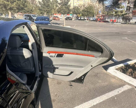 Черный Мерседес С Класс, объемом двигателя 3.5 л и пробегом 196 тыс. км за 9200 $, фото 20 на Automoto.ua