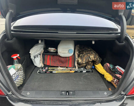 Черный Мерседес С Класс, объемом двигателя 5.44 л и пробегом 227 тыс. км за 11000 $, фото 17 на Automoto.ua