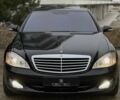 Черный Мерседес С Класс, объемом двигателя 5.46 л и пробегом 350 тыс. км за 10900 $, фото 2 на Automoto.ua