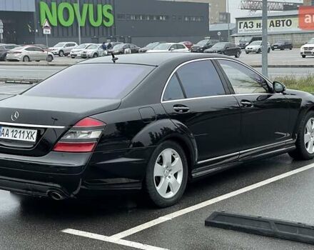 Черный Мерседес С Класс, объемом двигателя 3.5 л и пробегом 330 тыс. км за 12000 $, фото 8 на Automoto.ua