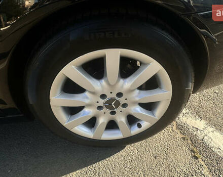 Черный Мерседес С Класс, объемом двигателя 3.5 л и пробегом 196 тыс. км за 9200 $, фото 13 на Automoto.ua