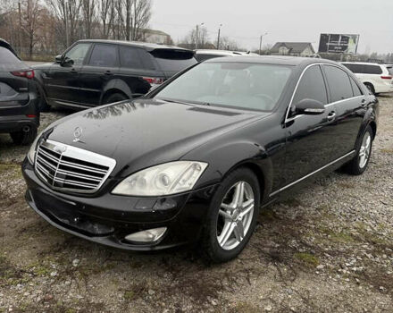 Черный Мерседес С Класс, объемом двигателя 3.5 л и пробегом 395 тыс. км за 8500 $, фото 2 на Automoto.ua