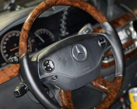 Чорний Мерседес С Клас, об'ємом двигуна 5.5 л та пробігом 390 тис. км за 10999 $, фото 13 на Automoto.ua