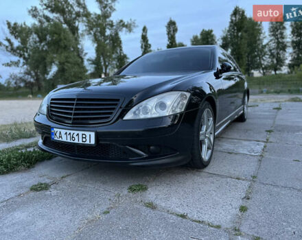Черный Мерседес С Класс, объемом двигателя 5.5 л и пробегом 380 тыс. км за 9400 $, фото 6 на Automoto.ua