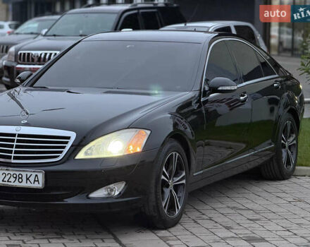 Черный Мерседес С Класс, объемом двигателя 2.99 л и пробегом 390 тыс. км за 9900 $, фото 11 на Automoto.ua