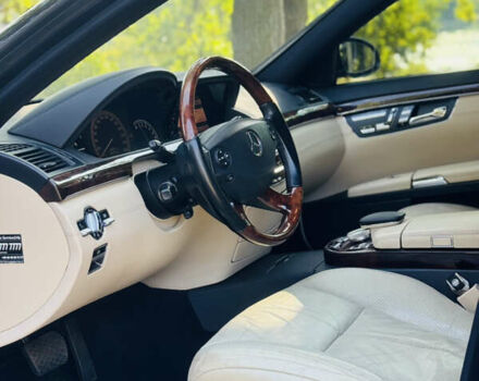 Мерседес С Класс 2006 в Кропивницком (Кировограде) на Automoto.ua Черный Мерседес С Класс, объемом двигателя 5.5 л и пробегом 281 тыс. км за 9999 $, фото 5 на Automoto.ua