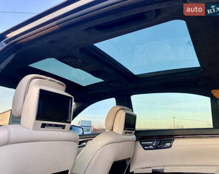 Черный Мерседес С Класс, объемом двигателя 5.51 л и пробегом 215 тыс. км за 12499 $, фото 77 на Automoto.ua