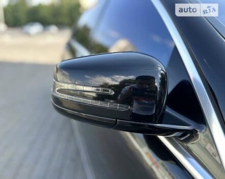 Черный Мерседес С Класс, объемом двигателя 5.5 л и пробегом 252 тыс. км за 11700 $, фото 3 на Automoto.ua