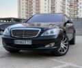 Черный Мерседес С Класс, объемом двигателя 5.5 л и пробегом 100 тыс. км за 10700 $, фото 1 на Automoto.ua