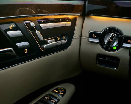 Черный Мерседес С Класс, объемом двигателя 5.51 л и пробегом 215 тыс. км за 12499 $, фото 91 на Automoto.ua