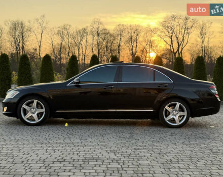 Чорний Мерседес С Клас, об'ємом двигуна 5.46 л та пробігом 224 тис. км за 11200 $, фото 56 на Automoto.ua