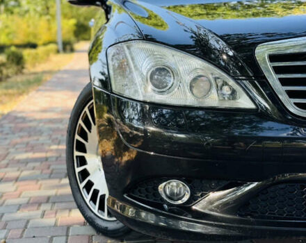 Мерседес С Класс 2006 в Кропивницком (Кировограде) на Automoto.ua Черный Мерседес С Класс, объемом двигателя 5.5 л и пробегом 281 тыс. км за 9999 $, фото 4 на Automoto.ua