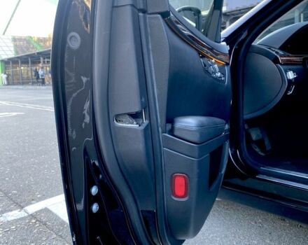 Черный Мерседес С Класс, объемом двигателя 4.7 л и пробегом 298 тыс. км за 11000 $, фото 6 на Automoto.ua