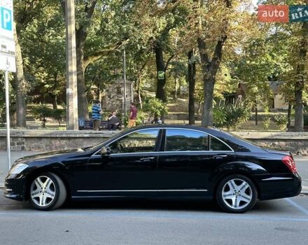 Мерседес С Класс 2006 в Киеве на Automoto.ua Черный Мерседес С Класс, объемом двигателя 5.46 л и пробегом 222 тыс. км за 19000 $, фото 14 на Automoto.ua